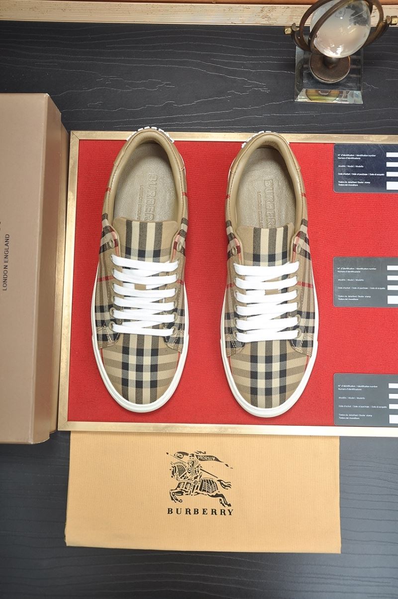 Burberry Low Shoes